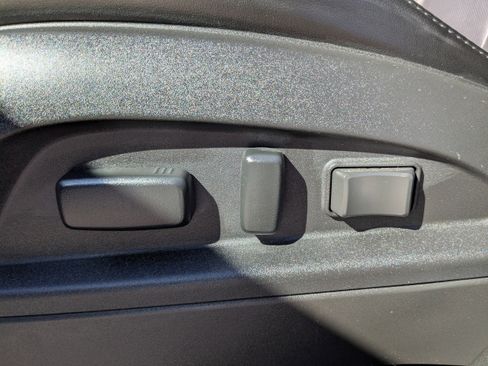 Used 2017 Chevrolet Equinox LT w/ Sport Edition image 20