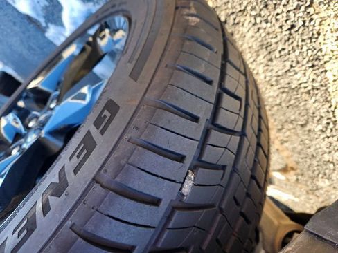 Used 2023 Jeep Grand Cherokee L Laredo image 24