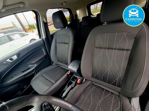 Used 2018 Ford EcoSport SE image 7