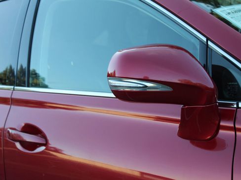 Used 2011 Lexus RX 450h AWD image 38