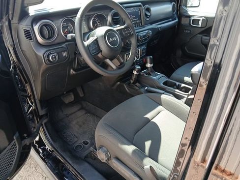 Used 2023 Jeep Gladiator Sport AWD/4WD image 56