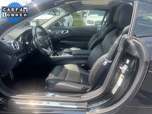 Used 2018 Mercedes-Benz SL 550 image 31