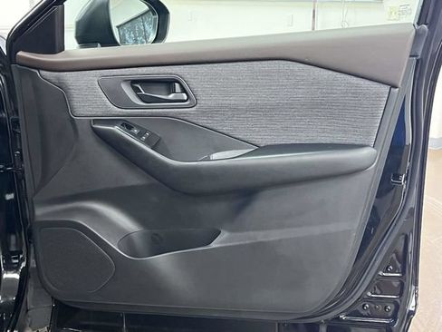 Used 2023 Nissan Rogue S FWD image 28