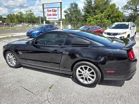 Used 2011 Ford Mustang GT Premium w/ 401A Rapid Spec Order Code RWD image 2