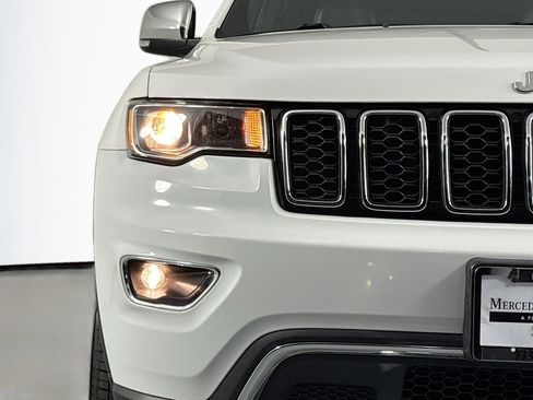 Used 2019 Jeep Grand Cherokee Limited image 13