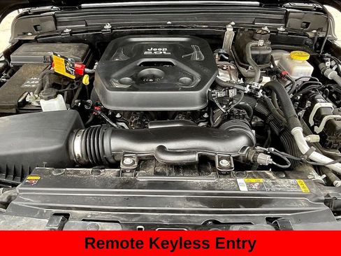 Used 2021 Jeep Wrangler Sport S image 12