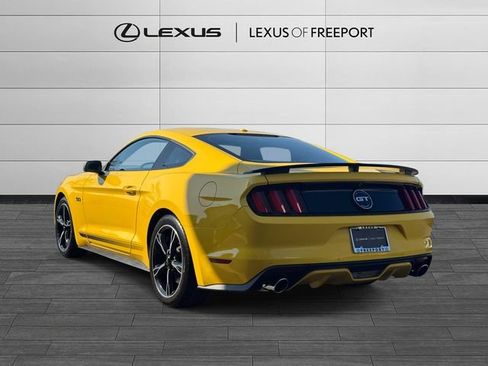 Used 2017 Ford Mustang GT Premium w/ Equipment Group 401A RWD image 7