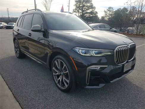 Used 2022 BMW X7 M50i w/ Executive Package image 3