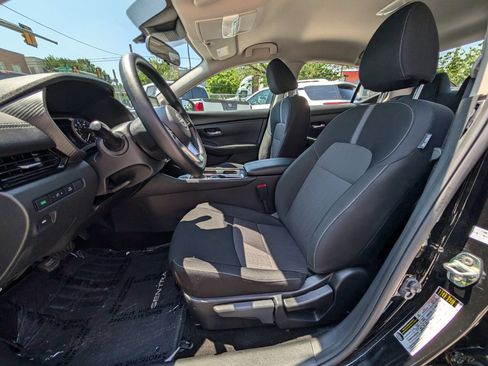 Used 2025 Nissan Sentra SV w/ Trunk Package FWD image 15