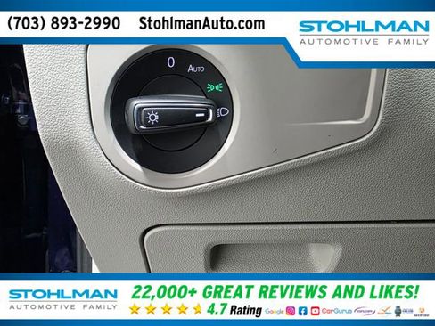 Used 2022 Volkswagen Tiguan SE w/ Panoramic Sunroof Package image 18