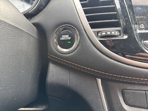 Used 2019 Chevrolet Trax LT w/ LT Convenience Package image 30