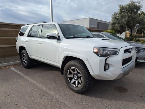 Used 2019 Toyota 4Runner 4WD image 3