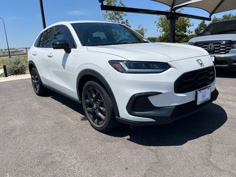Certified 2024 Honda HR-V Sport image 3