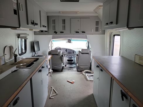 Used 2007 Ford E-450 and Econoline 450 image 20