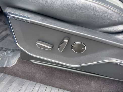 Used 2022 Ford F150 Lightning Lariat w/ Equipment Group 511A High image 10