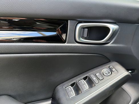 Used 2025 Honda Civic Sport Touring image 13