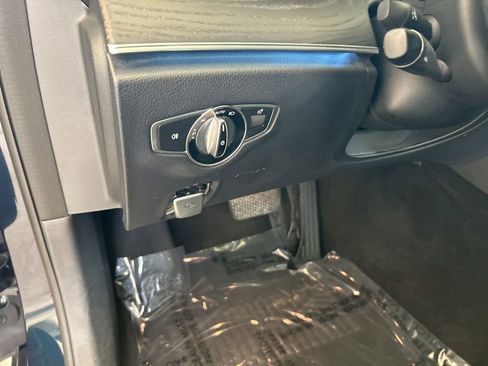 Used 2017 Mercedes-Benz E 300 w/ Premium 1 Package image 37