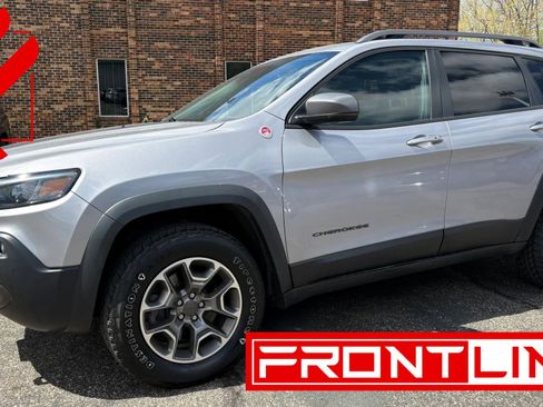 Used 2020 Jeep Cherokee Trailhawk w/ Cold Weather Group AWD/4WD image 1