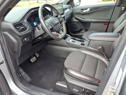 Certified 2023 Ford Escape ST-Line Select w/ Tech Pack #2 AWD/4WD image 10