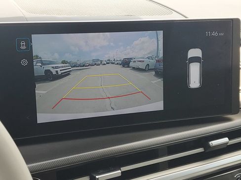 Used 2025 Hyundai Santa Fe SE FWD image 31