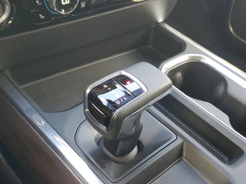 Used 2023 GMC Sierra 1500 SLT w/ SLT Premium Package image 31