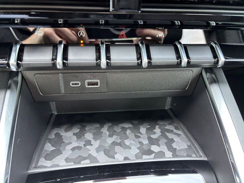 New 2026 GMC Canyon Elevation w/ Convenience Package image 10