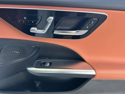New 2025 Mercedes-Benz C 300 4MATIC Sedan image 32