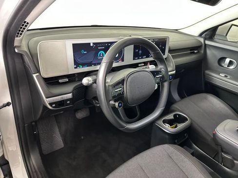 Used 2024 Hyundai Ioniq 5 SE RWD image 13