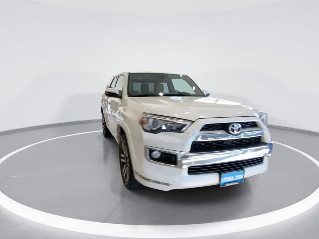 Used 2016 Toyota 4Runner Limited AWD/4WD image 3