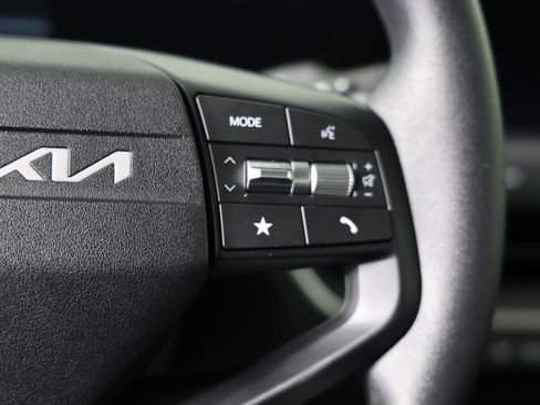 Certified 2025 Kia K4 LXS image 13