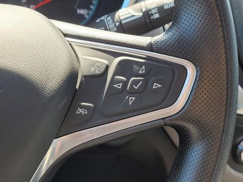 Used 2022 Chevrolet Equinox LS image 32