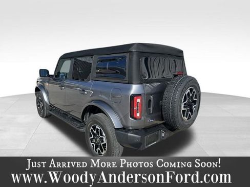 Used 2023 Ford Bronco Outer Banks image 4