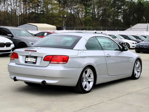 Used 2007 BMW 335i Convertible image 13