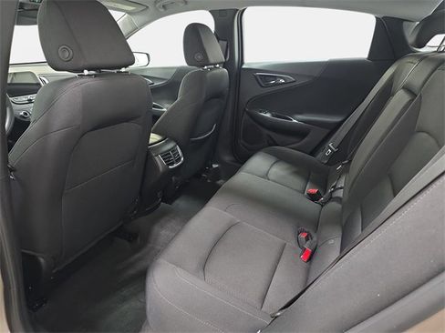 Used 2024 Chevrolet Malibu LT image 12