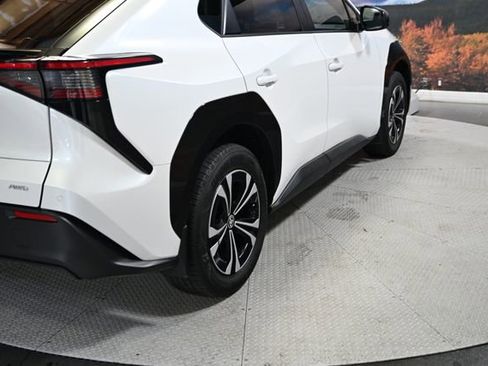 Used 2024 Toyota bZ4X XLE image 9