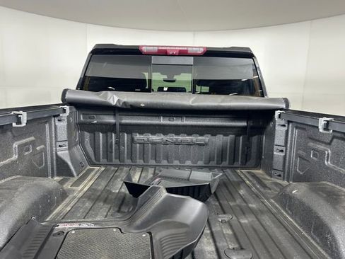 Used 2022 GMC Sierra 2500 Denali w/ Denali Black Diamond Edition image 27