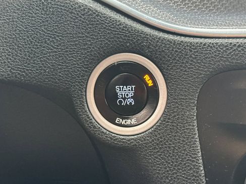 Used 2014 Dodge Charger SE image 31