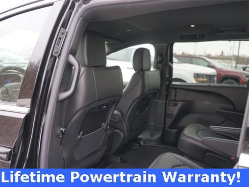 New 2026 Chrysler Pacifica Select image 28