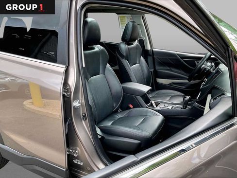Used 2024 Subaru Forester Limited AWD/4WD image 9