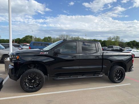 Used 2021 Chevrolet Silverado 1500 LT Trail Boss w/ Convenience Package II image 4