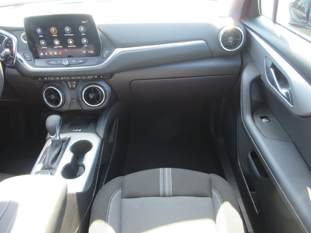 Used 2024 Chevrolet Blazer LT w/ Convenience Package FWD image 16