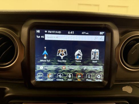 Used 2021 Jeep Wrangler Unlimited Sport image 27