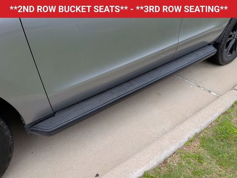 Used 2024 Ford Expedition XLT image 7