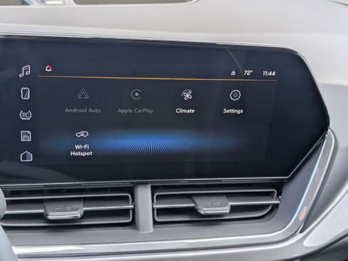New 2026 Chevrolet Trax ACTIV w/ Driver Confidence Package FWD image 13