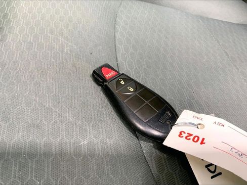 Used 2017 RAM 1500 Classic SLT image 19