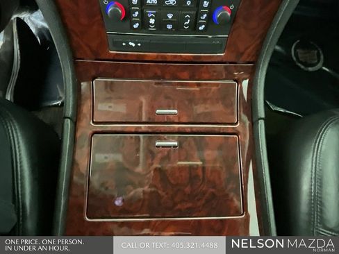 Used 2011 Cadillac Escalade EXT Luxury AWD/4WD image 36