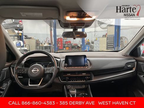 Certified 2023 Nissan Rogue SV w/ SV Premium B Package AWD/4WD image 33