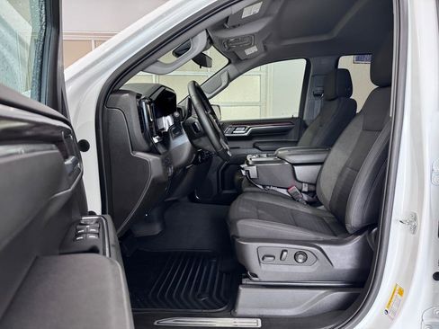 Certified 2023 Chevrolet Silverado 1500 LT AWD/4WD image 9