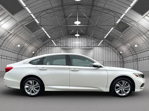 Used 2020 Honda Accord LX image 4