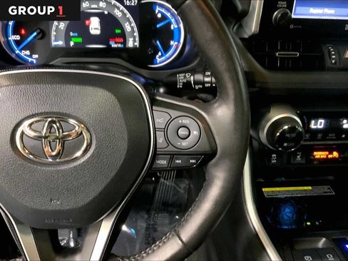 Certified 2021 Toyota RAV4 XSE AWD/4WD image 25